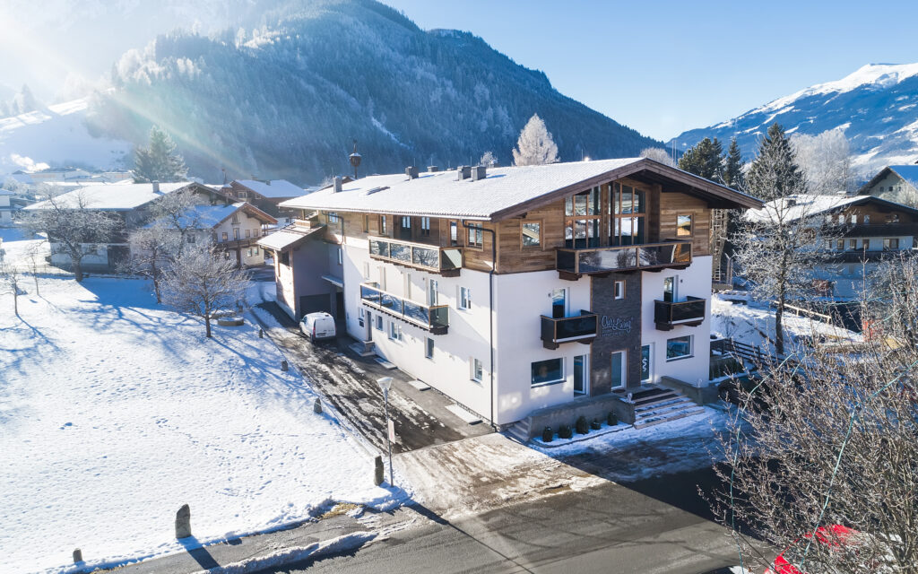 Außenansicht Winter Penthouse in Hollersbach gebaut von Generalunternehmer LW-Immo